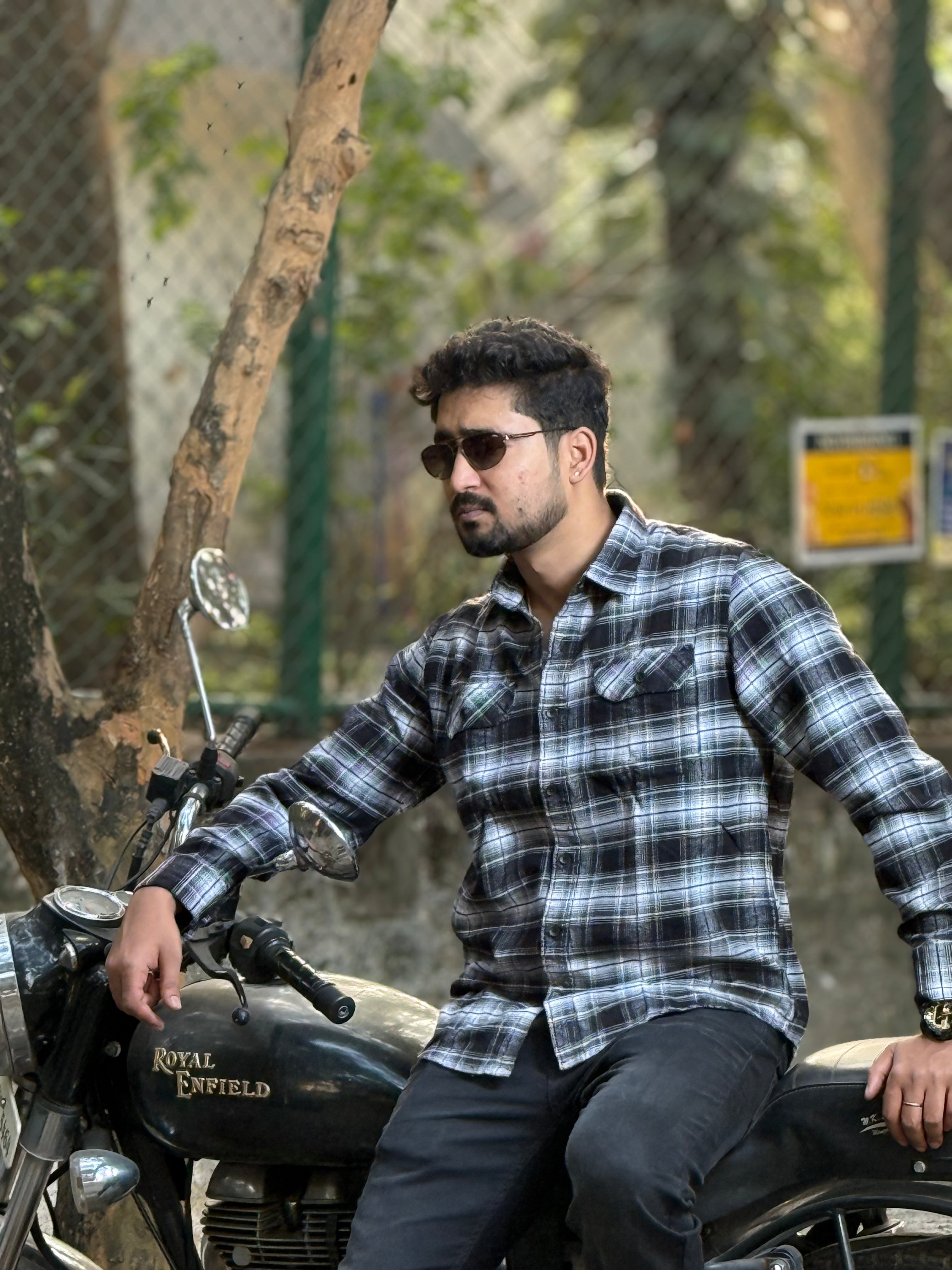 Black & White Classic Double Pocket Brushed Checks